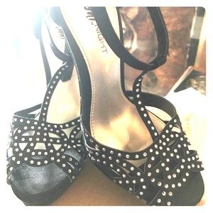 Size 5 Fioni Night, black heels